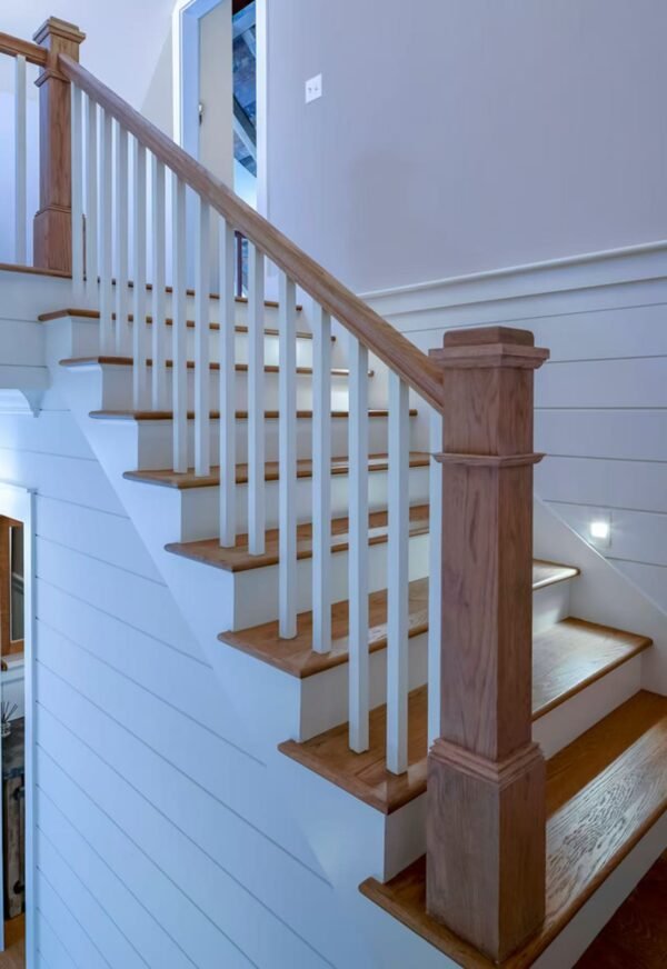 Vintage oak balustrade & tread